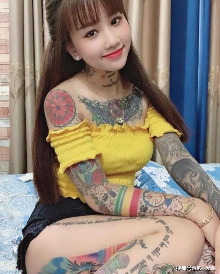 女士通体纹身图片