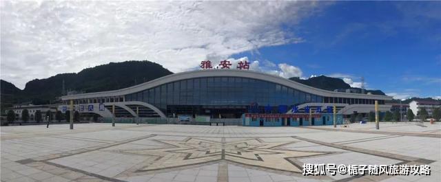 雅安网页设计：以数字构建品牌故事
