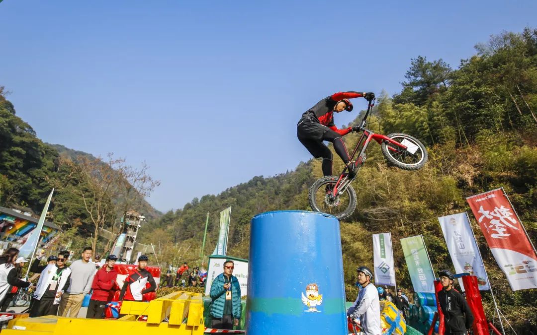 影像志2019灵鹫山全国首届森林极限运动会精彩全记录