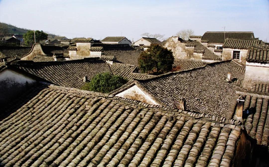 三山半落青山外一水中浮蓬莱洲苏州市吴中区三山村