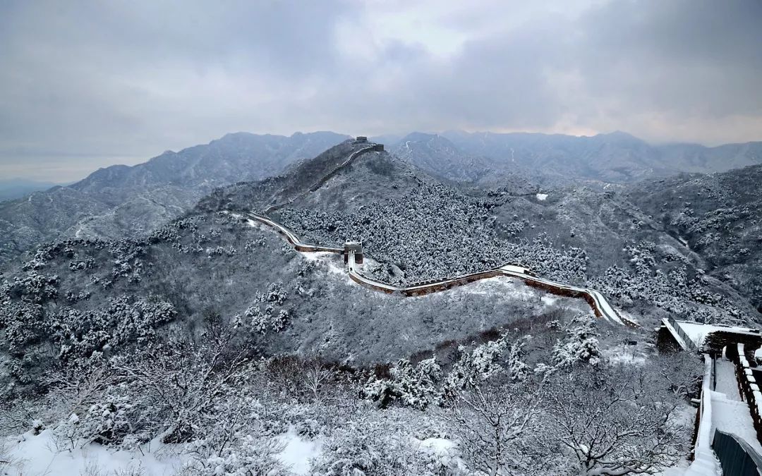 北京八达岭景区祖国大好河山的美丽雪景下面小编就带大家看看浪漫了整