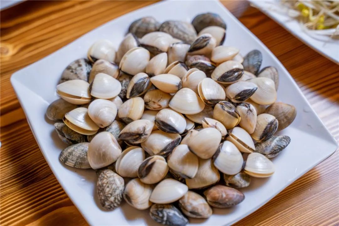 预约套餐内容:海鲜大咖188元套餐(内含:大闸蟹,皮皮虾,花甲,生蚝,扇贝