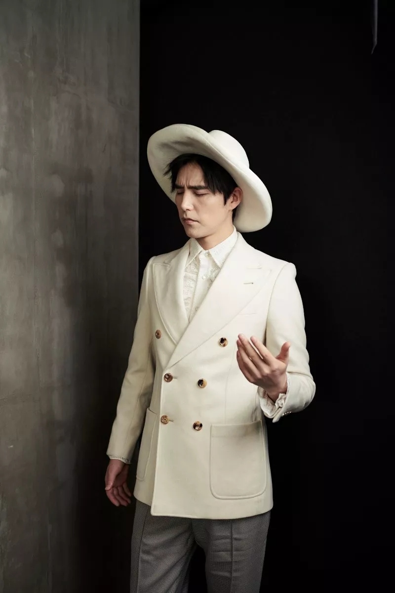 2020东方卫视跨年演唱会嘉宾阵容官宣了吗?_阿云嘎