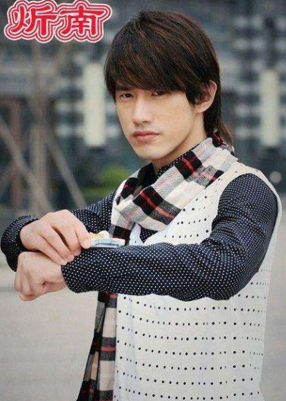 难怪看"炎龙侠"眼熟,原来他还演过《仙剑》,童年完全被承包了_吴建飞