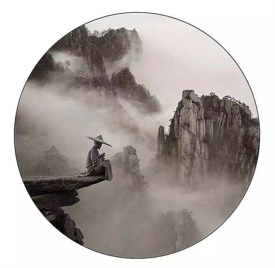 美国的大卫霍金斯博士是一位医生,在美国很有名,他医治了很多来自世界