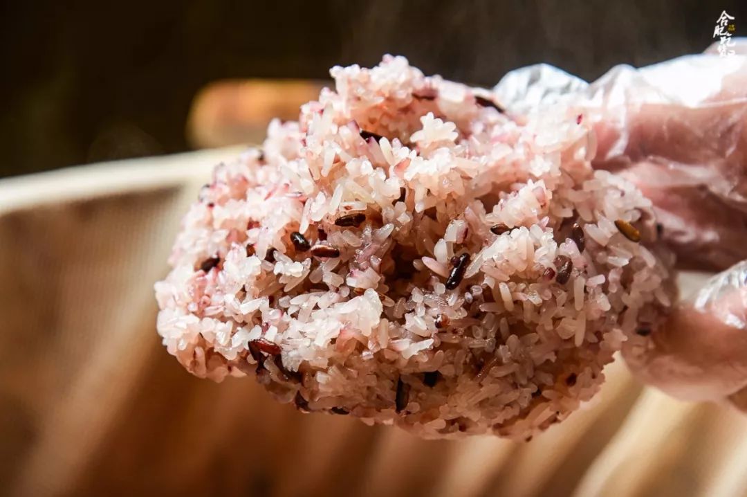 最美的圣诞宣言莫过我养你啊超人气的一捧饭团霸都免费送