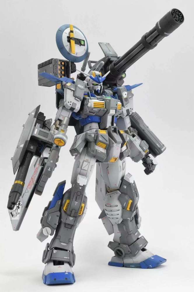 模玩控全装备搭载重装风暴使者高达模型改