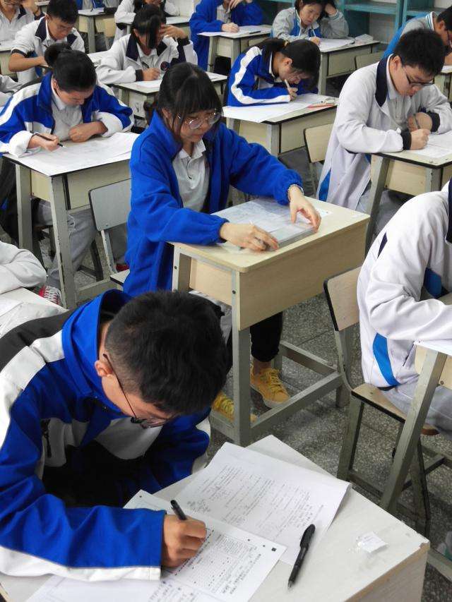 期末考还剩一个月,高中生做好这3点,实现逆袭不是梦_考试