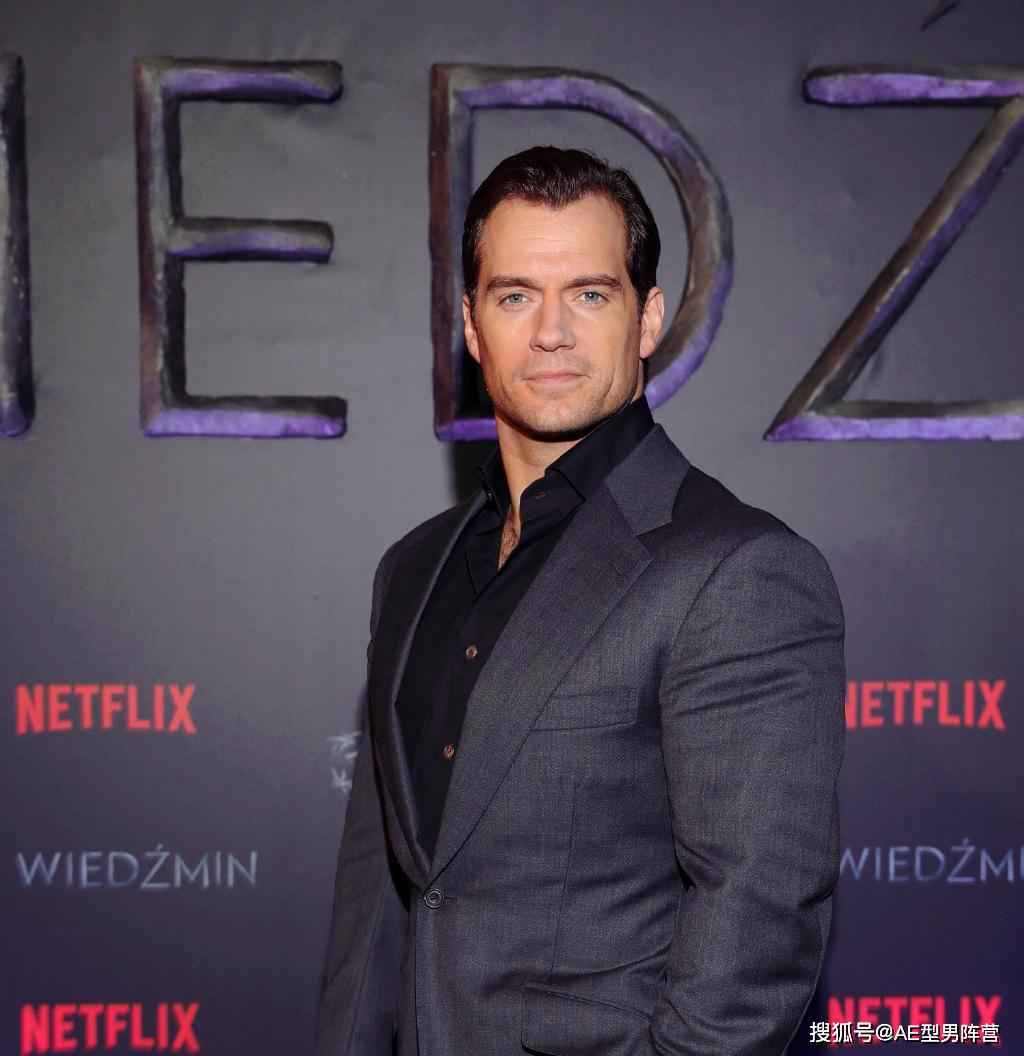 原创魔幻剧猎魔人开播亨利卡维尔携叶奈法希里亮相波兰首映