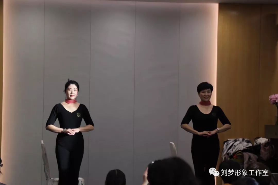 12.15下午李家健老师《关于颜色的使用和搭配》分享 ▼2019.12.