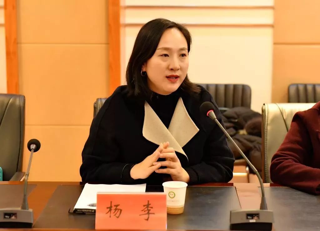 河南农业职业学院窦瑞木副校长为本次合作致辞实训基地签约授牌仪式前