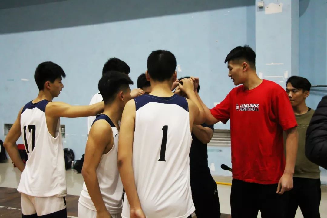 活动图集广州一中篮球队教练陈嘉文对本次活动也进行了肯定,他表示:"