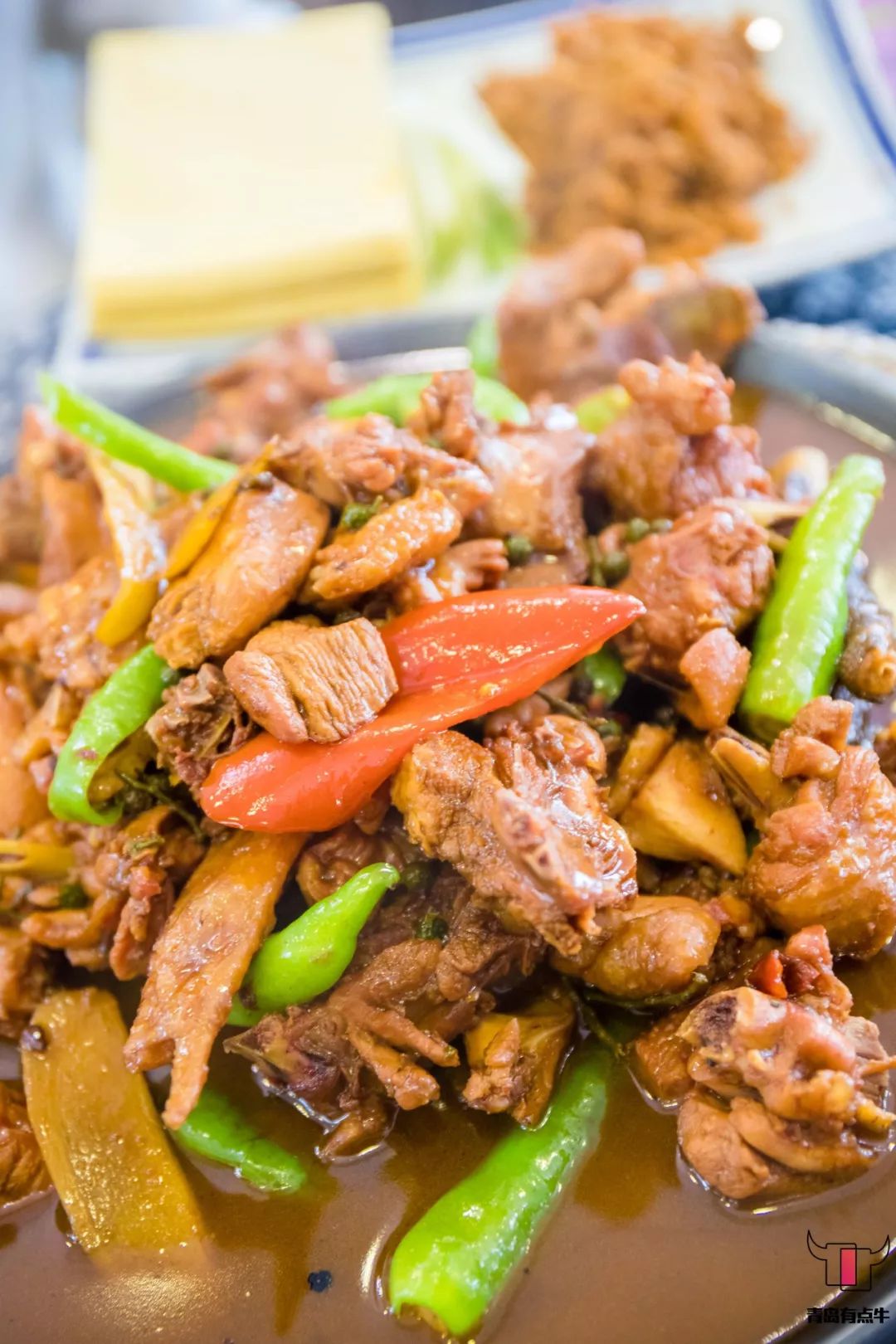 一上桌就让犇哥泪奔的正宗莱芜炒鸡是家里的味道没错了