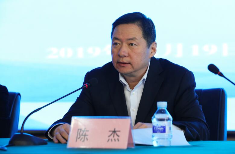 市体育局副局长陈杰出席会议并讲话,充分肯定本年度全市体育竞赛管理