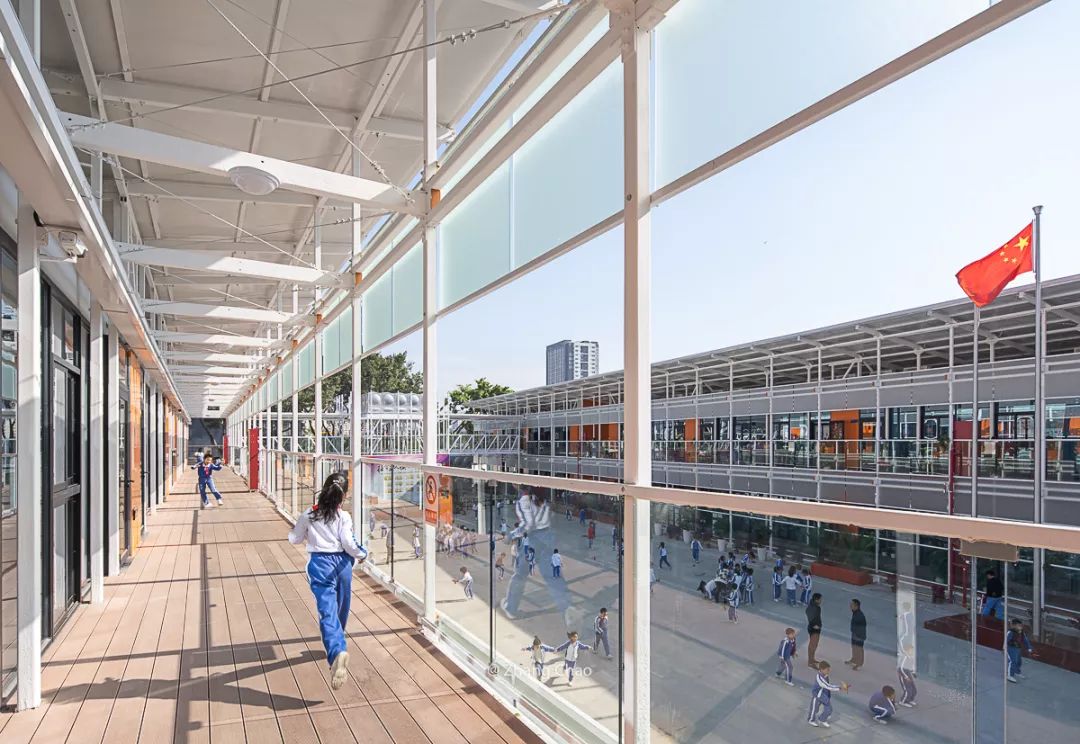 数据还不够直观直接上图找感觉一起去两所学校探秘吧~龙华第三小学