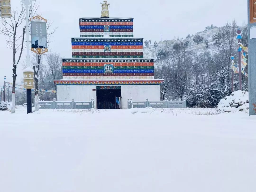 全域旅游瑞雪兆丰年圣境五当召