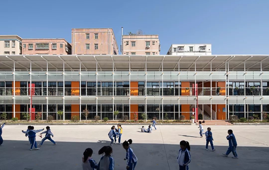 数据还不够直观直接上图找感觉一起去两所学校探秘吧~龙华第三小学