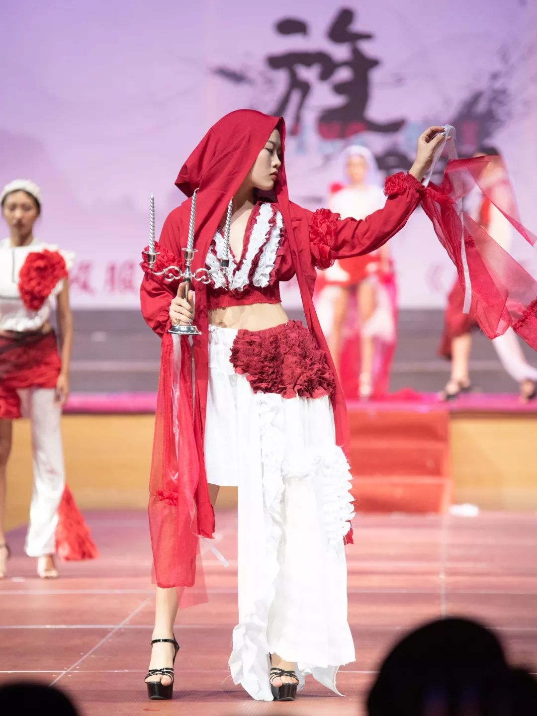 曾芷萦,钟宛君,邓婉慧宁欣,苏佩欣20.