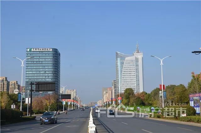 白云中大道阳光水岸(美景尽收眼底)三,学区为衢州市第三实验学校,周边