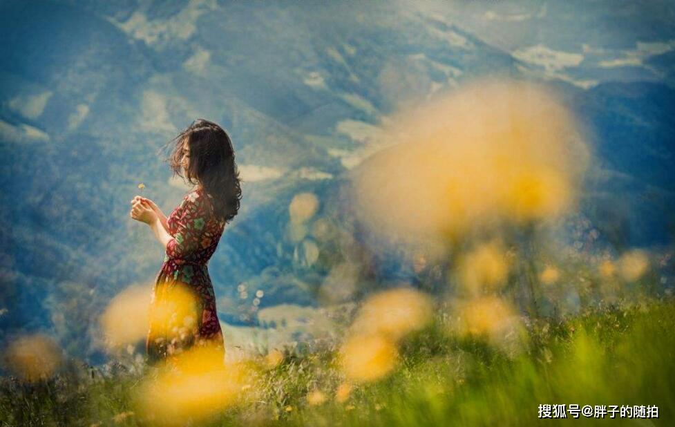 拍摄人像作品高段位操作:虚虚实实,朦朦胧胧才是真_背景