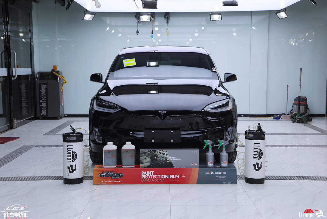 龙膜是什么好在哪特斯拉施工龙膜隐形车衣