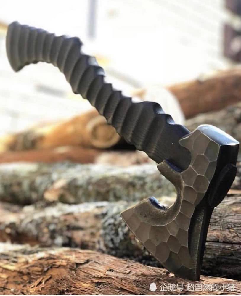 刚一接触就狼狈不堪冷兵器看起来确实可以压制丧尸丧尸末日来了