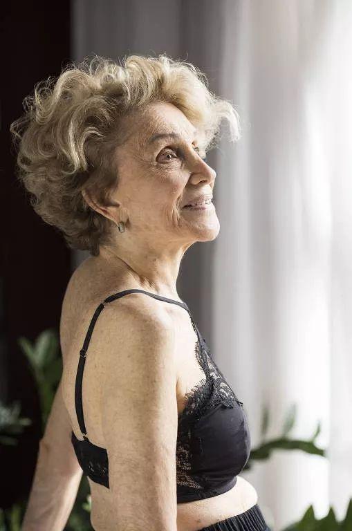 79岁奶奶当内衣模特还拒绝修图不怕老的人生有多爽