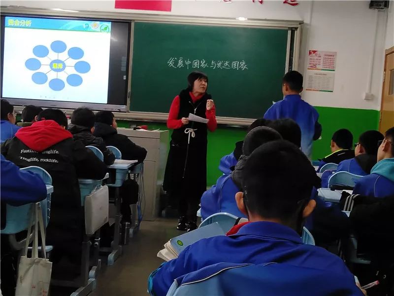 落实听评课制度 立足课堂提质量-搜狐大视野-搜狐新闻
