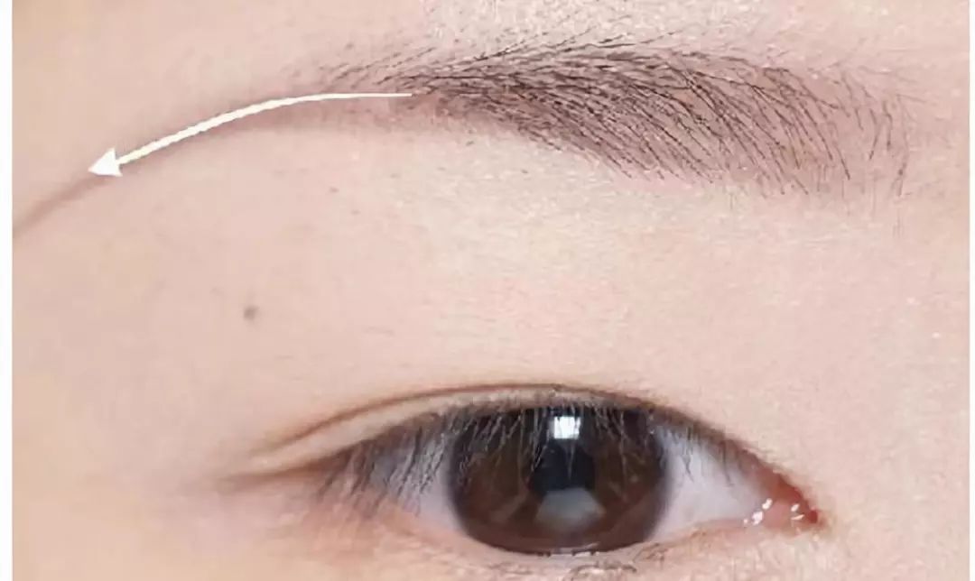 今年流行的"远山眉",好听更好看!