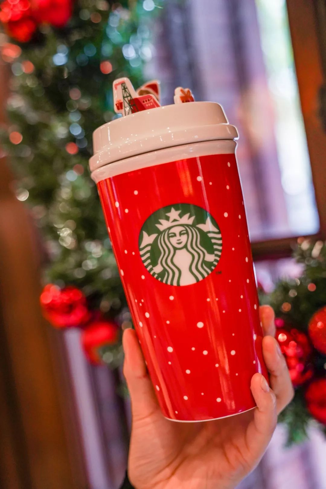 售空预警2019星巴克圣诞杯卖萌上线击中你的少女心