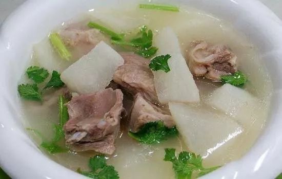 萝卜羊肉汤