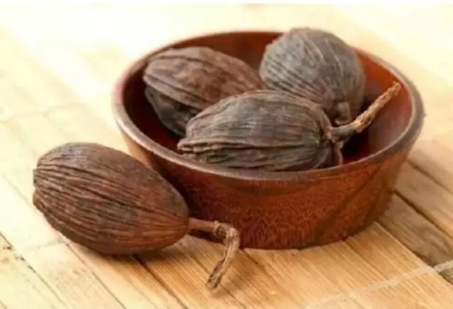 广西一螺蛳粉店汤内竟加罂粟壳!男子吃后检出吸过毒,更可怕的是