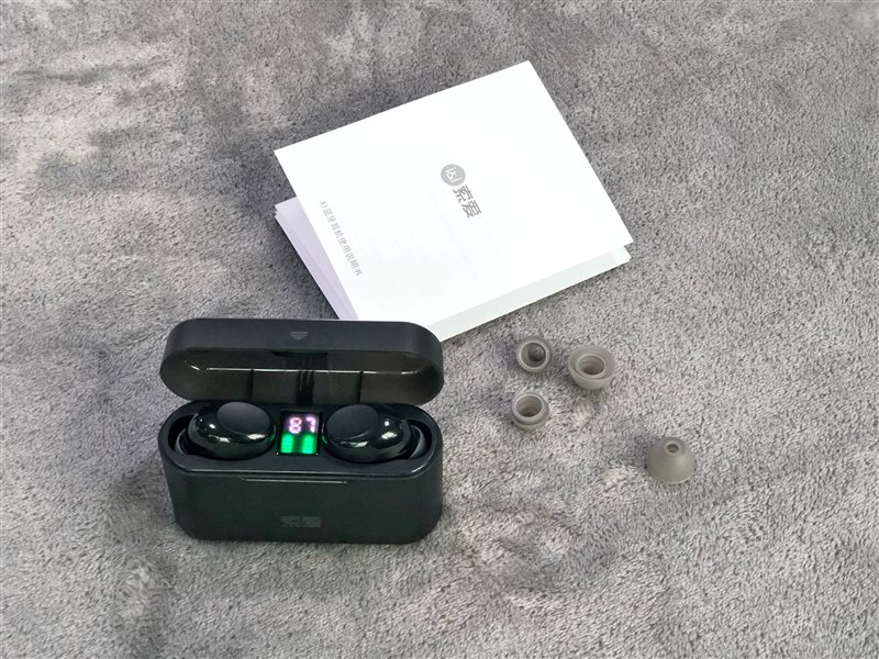 索爱a1蓝牙耳机:可给手机充电的黑科技