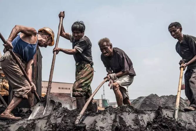 没有人不辛苦,只是不愿喊疼!