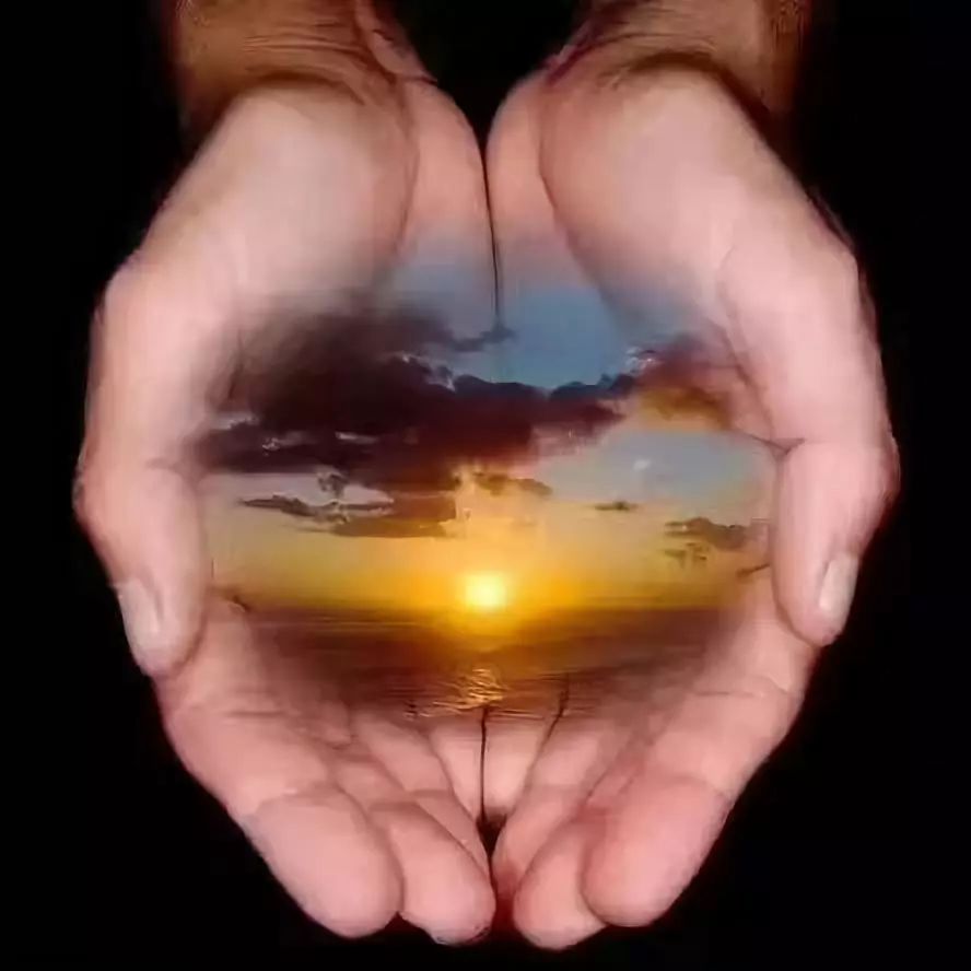 已经睁不开眼直不起腰我是造物主疲劳过度的结果瑕疵每天让镜子不好