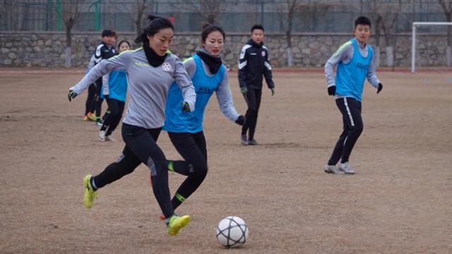 山东女足王婷图片