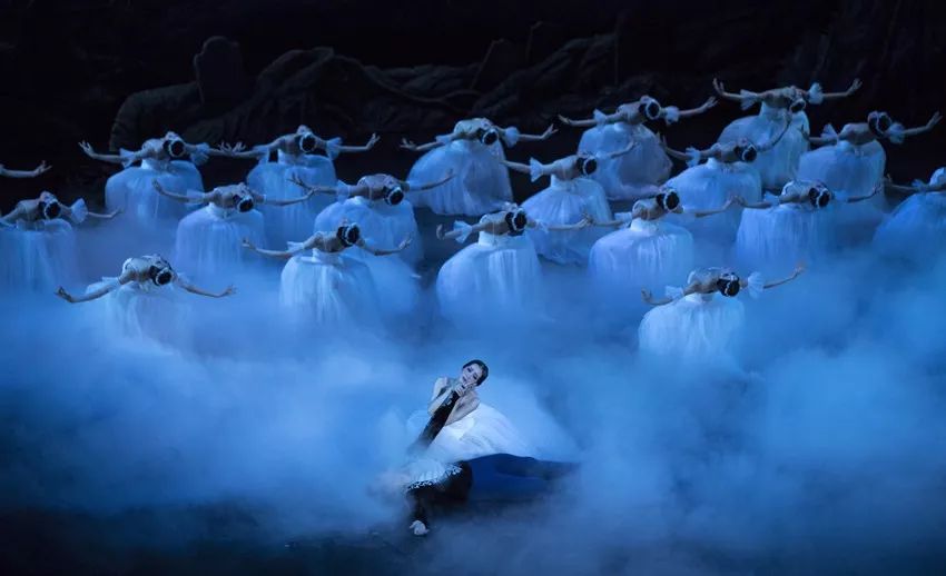 2020年最新统计梦幻_转载|芭蕾迎新年,用最梦幻的方式开启2020!