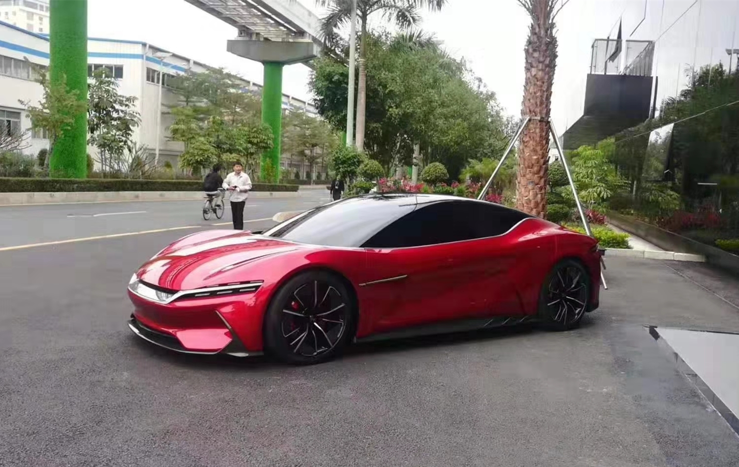 比亚迪超跑概念车再次亮相,量产的可能性增大_搜狐汽车_搜狐网