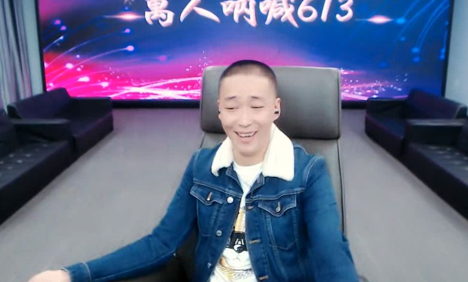 老利怒骂刘一手活着都是一种浪费盼手没刘一手求yy官方封自己不死是