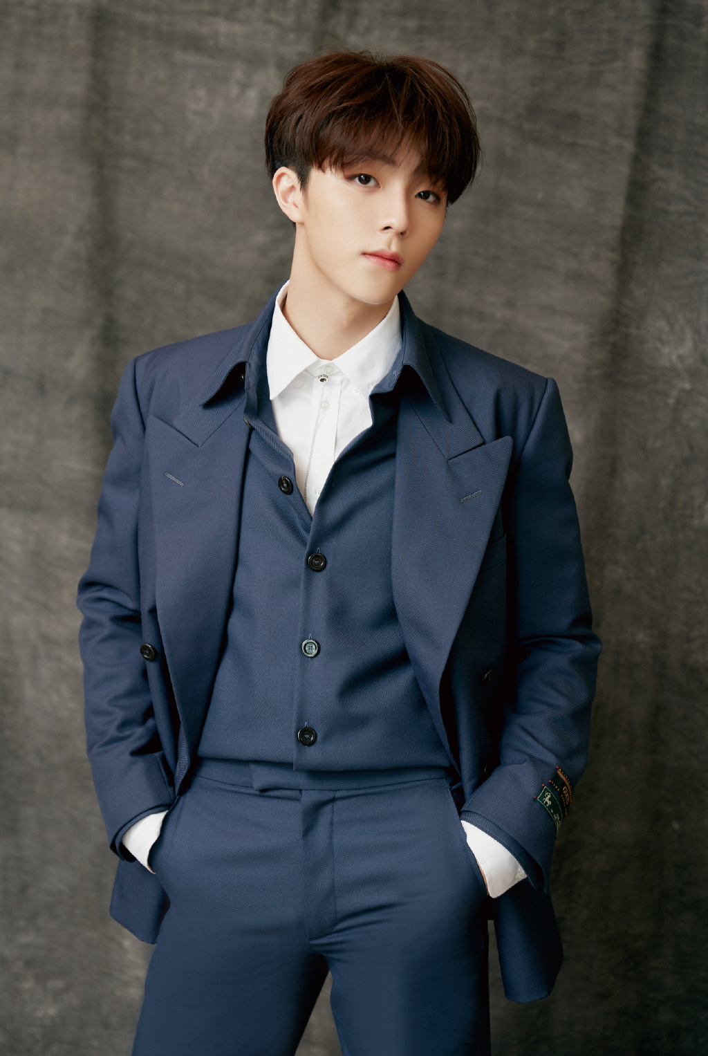 超级农农叫你们起床了民国小少爷风度翩翩俏皮沉稳