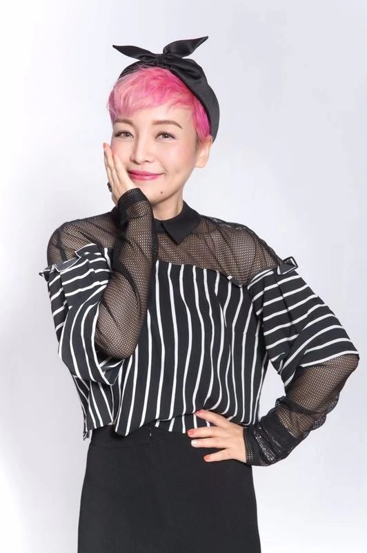 海燕:安徽省优秀青年歌手,知名音乐人"【海燕】 说:一直都觉得经济学