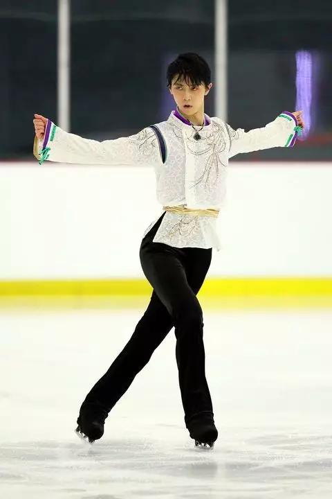 羽生結弦丨翩若驚鴻婉若游龍