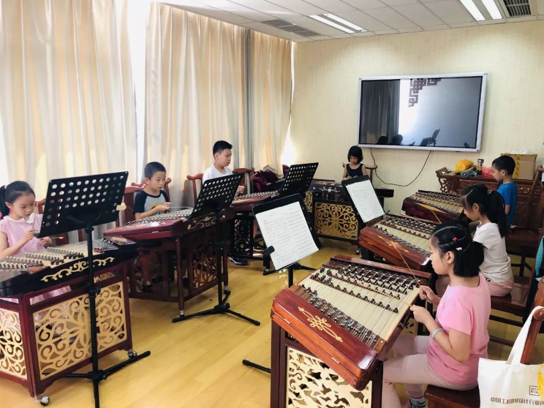 扬琴课程介绍想体验的小朋友,要抓住这宝贵的机会哟~教学内容儿童扬琴