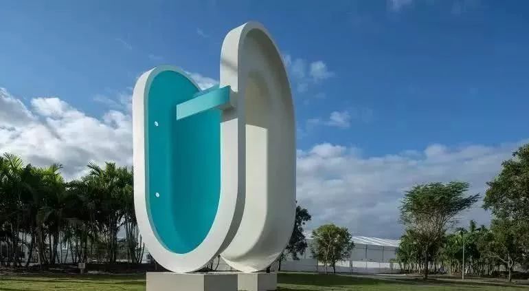 com/market/art-basel-meridians-1721829以上现场图来自:∧work at