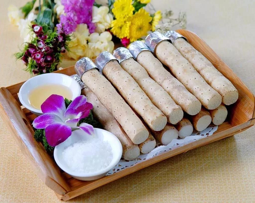 又白又嫩人人爱;煎炒烹炸花样多,满汉全席是主菜