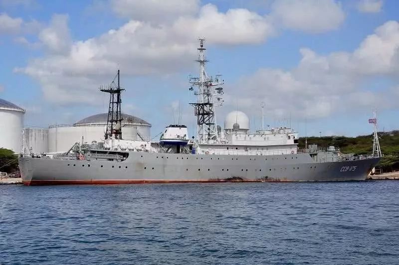 专家说|俄侦察船功能强大 堪称"信号吸尘器"_杜文龙