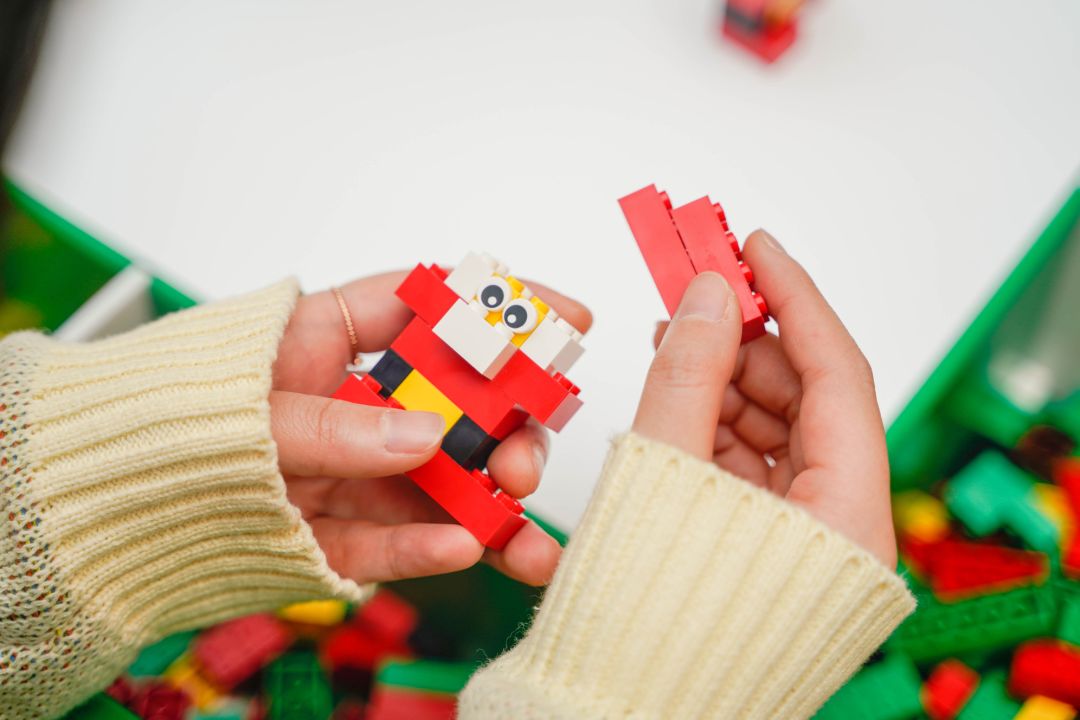 一起去乐高xmas play lab点亮圣诞树呀!