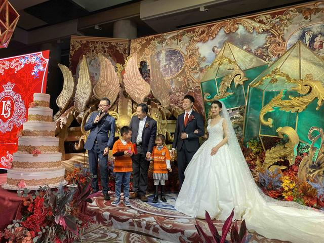 鲁能队员宋龙举行婚礼 李霄鹏蒿俊闵出席_闪电