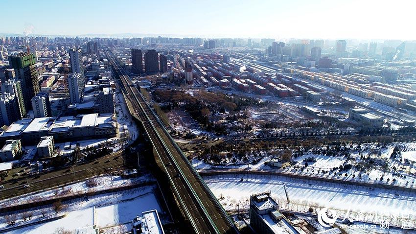 呼和浩特金海高架桥试通车