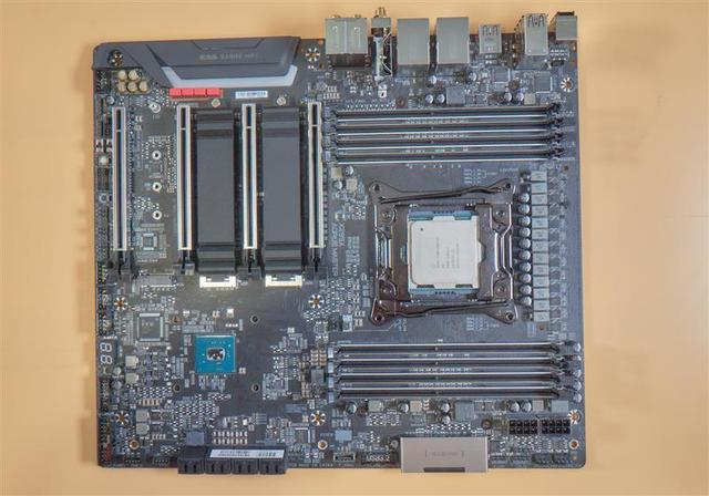 12相顶级drmos技嘉x299xaorusmaster主板评测3400元即能到手